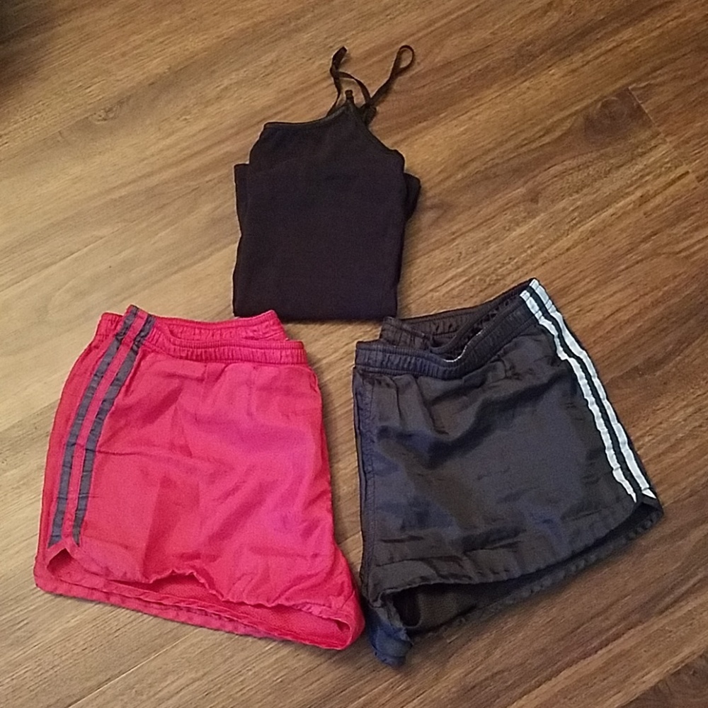 2 Gym shorts and tank